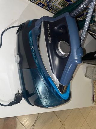 Centro de Planchado Rowenta Silence Steam