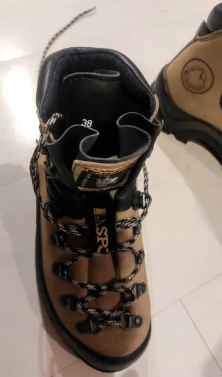 Botas de montaña La Sportiva Makalum  Marrón/Negro