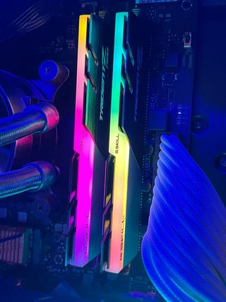 PC Gaming i9-9900K + RTX 2080 Ti AORUS