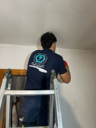 BUSCAMOS ELECTRICISTAS