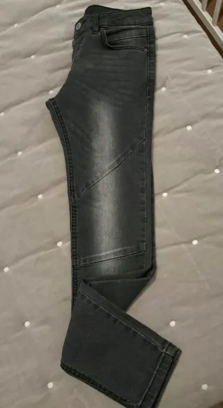 Pantalones grises vaqueros Pull & Bear