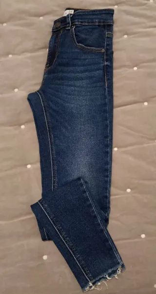 Pantalones skinny Stradivarius Talla 34