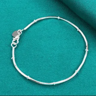 Pulsera de plata con cuentas