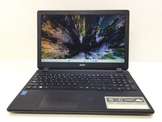 pc portatil acer es1-71 series core i3 8gb ram 240gb ssd win 11