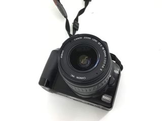 camara digital reflex canon eos 1000d+ef-s 18-55mm 1.3.5-5.6 ii