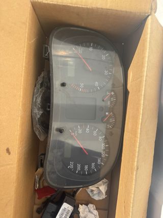 Cuadro de instrumentos coche+ motores de ventana