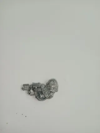 Brazo capellán cassius metal