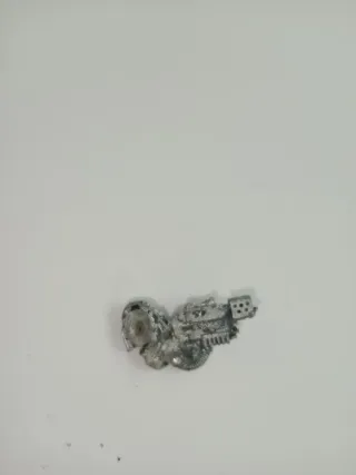 Brazo capellán cassius metal