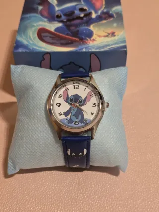 Reloj infantil azul y blanco.STITCH. NUEVO 4,80EUR