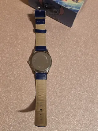 Reloj infantil azul y blanco.STITCH. NUEVO 4,80EUR