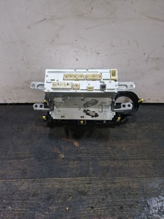 SISTEMA AUDIO / RADIO CD TOYOTA YARIS (KSP1/NLP1/NSP1)