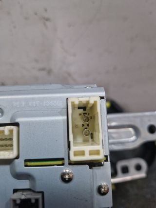 SISTEMA AUDIO / RADIO CD TOYOTA YARIS (KSP1/NLP1/NSP1)