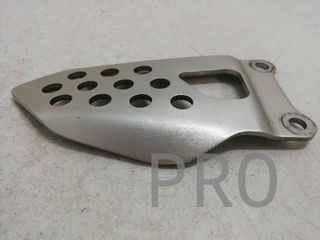 Embellecedor Estribera Del. Dch. Suzuki GSX-R