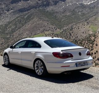 Volkswagen Passat CC 2011
