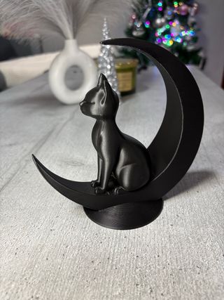 Gato decorativo em lua