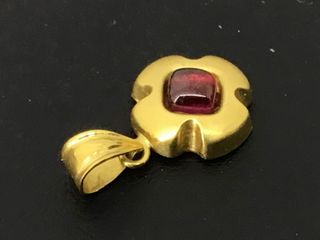 colgante oro 18k con piedra con circonita