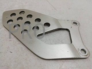 Embellecedor Estribera Del. Izq. Suzuki GSX-R