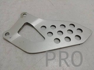 Embellecedor Estribera Del. Izq. Suzuki GSX-R