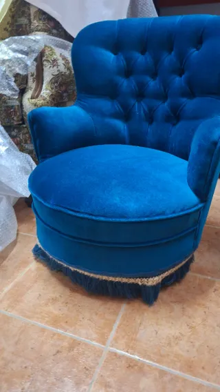 Descalzadora azul de terciopelo