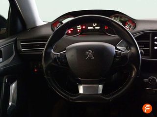 Peugeot 308 5p Style 1.2 PureTech 96KW (130CV) EAT8