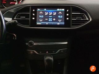 Peugeot 308 5p Style 1.2 PureTech 96KW (130CV) EAT8