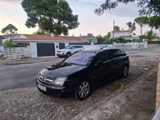 Opel Signum 2005
