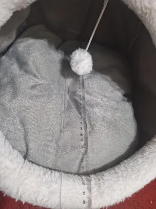 Casita para gatos gris y rosa