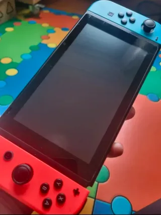 Nintendo Switch Blu e Rosso