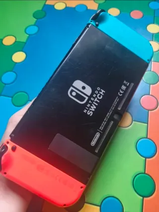 Nintendo Switch Blu e Rosso