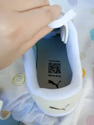 Puma Shuffle Sneakers White Puma Team gold size 44