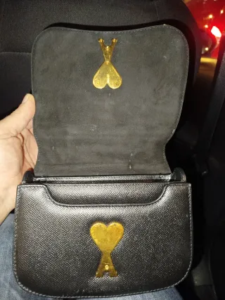 Bolso Ami Paris Negro y Dorado