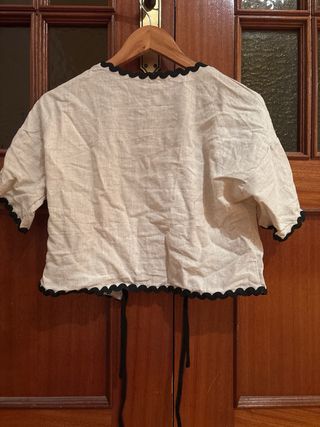 Conjunto beige y negro