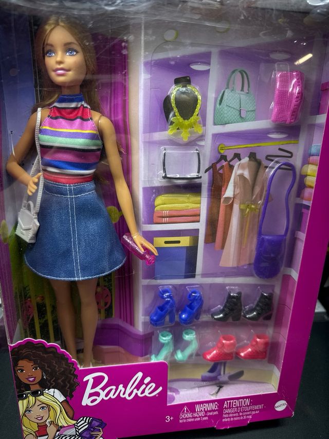 Muñeca Barbie con Accesorios