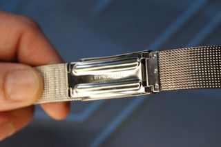 06. Correa milanesa acero inox. Armis. Reloj Racing, años 70. 20 mm. Cierre desplegable.