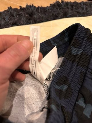 Pantaloni Tezenis fantasia maculata