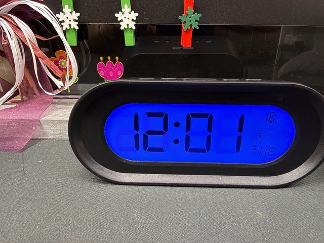 Reloj Despertador Digital ELBE RD-700-N