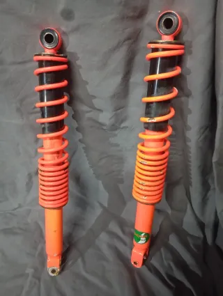 Amortiguadores Derbi Variant showa