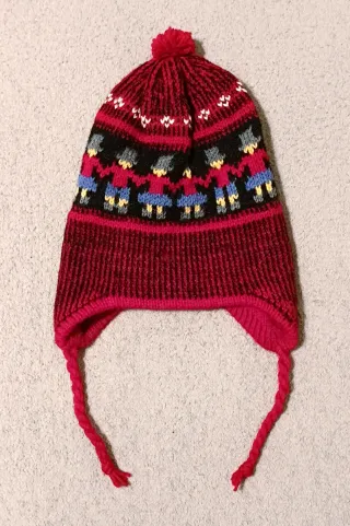 Gorro granate con orejeras