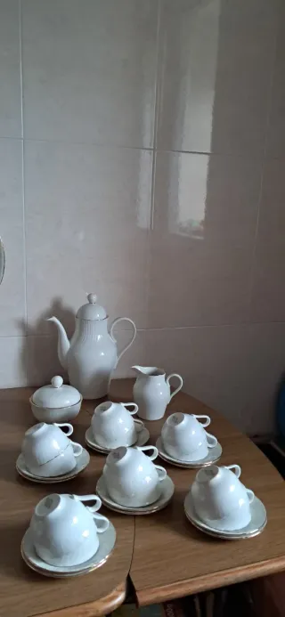 Vajilla de porcelana blanca completa