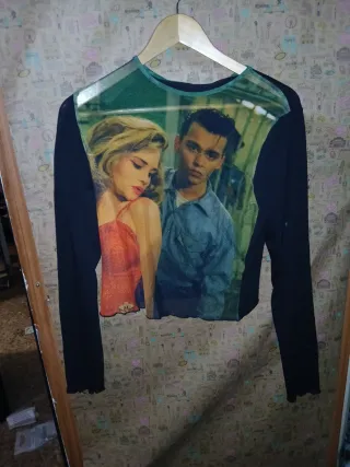 Camiseta manga larga transparente con estampado