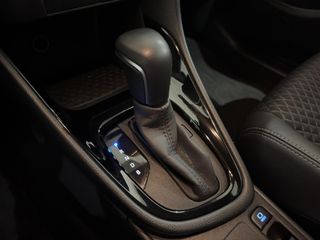 TOYOTA YARIS 1.5 VVT-I HYBRID STYLE 116 5P