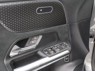 MERCEDES EQA 250 250+