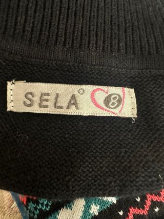 Abito per bambini in maglia con collo alto e stampa