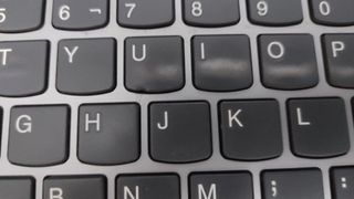 Portátil Lenovo IdeaPad S145 Gris ( muy poco uso)