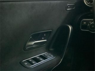 MERCEDES-BENZ Clase A 180