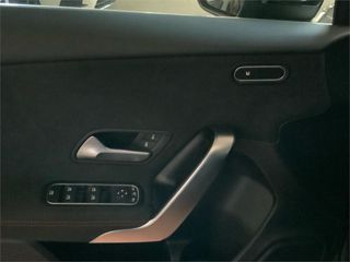 MERCEDES-BENZ Clase A 180