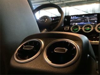 MERCEDES-BENZ Clase A 180