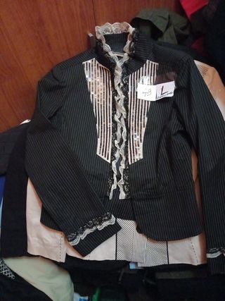 49- Chaqueta americana L negra blanca +