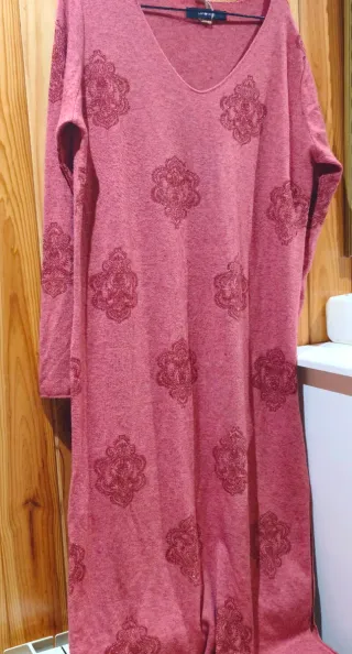 Vestido largo rosa de punto