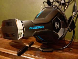 Cascos Gamer Negros y Azules auriculares gaming